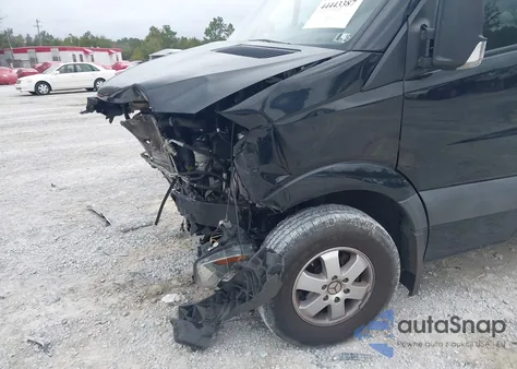 2017 Mercedes-Benz Sprinter 2500 Standard Roof V6 z USA, uszkodzony, nr VIN WD3PE7CD3HP520388